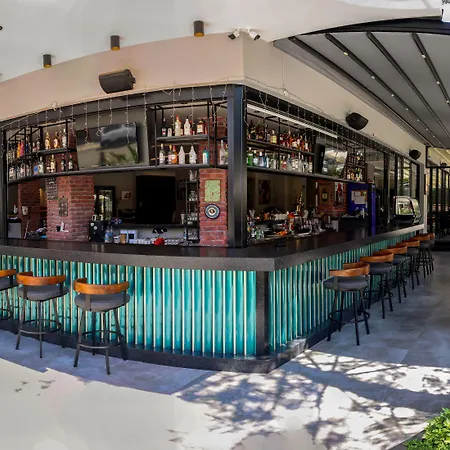 Flower 度假村 阿拉尼亚